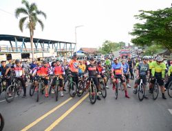 Farewell Ride Polda Jambi Bersama Insan Pers dan Komunitas Sepeda, Kapolda: Bentuk Penghormatan untuk Waka Polda.