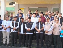 Polda Jambi bersama Satgas Pangan Pantau Harga Sembako di Pasar Angso Duo, Pastikan Stok Aman Jelang Idul Fitri.