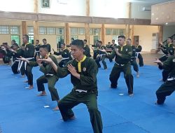 Pembinaan Kemampuan Prajurit, Kajasdam XX/TIB pantau Kenaikan Sabuk Bela Diri PSM di Wilayah Korem 042/Gapu.