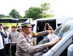 Polda Jambi Ikut Serta dalam Pelepasan Mudik Gratis dan Pencanangan Angkutan Lebaran Terpadu 2026 di Jambi.