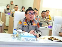 Pelatihan Public Speaking Call Center 110, Polda Jambi Tingkatkan Profesionalisme Pelayanan Publik.