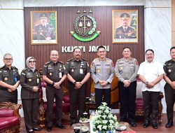 Kapolda Jambi Sambangi Kejati, Perkuat Sinergi Penegakan Hukum dan Implementasi KUHP-KUHAP.