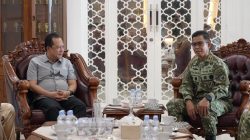 Perkuat Sinergi TNI dan Pemerintah Daerah, Danrem 042/Gapu Silaturahmi ke Rumah Dinas Bupati Muaro Jambi.