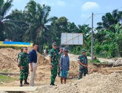 Kasiter Korem 042/Gapu Tinjau Pembangunan Jembatan Program Karya Bakti Skala Besar TA 2026 di Sarolangun.