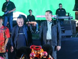 Kasrem 042/Gapu Resmi Buka Festival Rakyat Nobar Piala Dunia 2026, Antusias Warga Padati Lapangan Koremi.