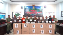 Danrem 042/Gapu Salurkan 25 Ribu Masker Bantuan Presiden, Lindungi Warga Jambi Dari Dampak Kabut Asap Karhutla.