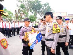 Polda Jambi Beri Penghargaan kepada Aipda Arjunif Peraih Kompolnas Award 2026.