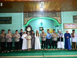 Kapolda Jambi Laksanakan Salat Jumat Keliling, Pererat Silaturahmi dengan Masyarakat.