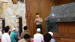 Kapolda Jambi Laksanakan Jumat Keliling, Ajak Masyarakat Bersama Jaga Kamtibmas dan Berantas Narkoba.